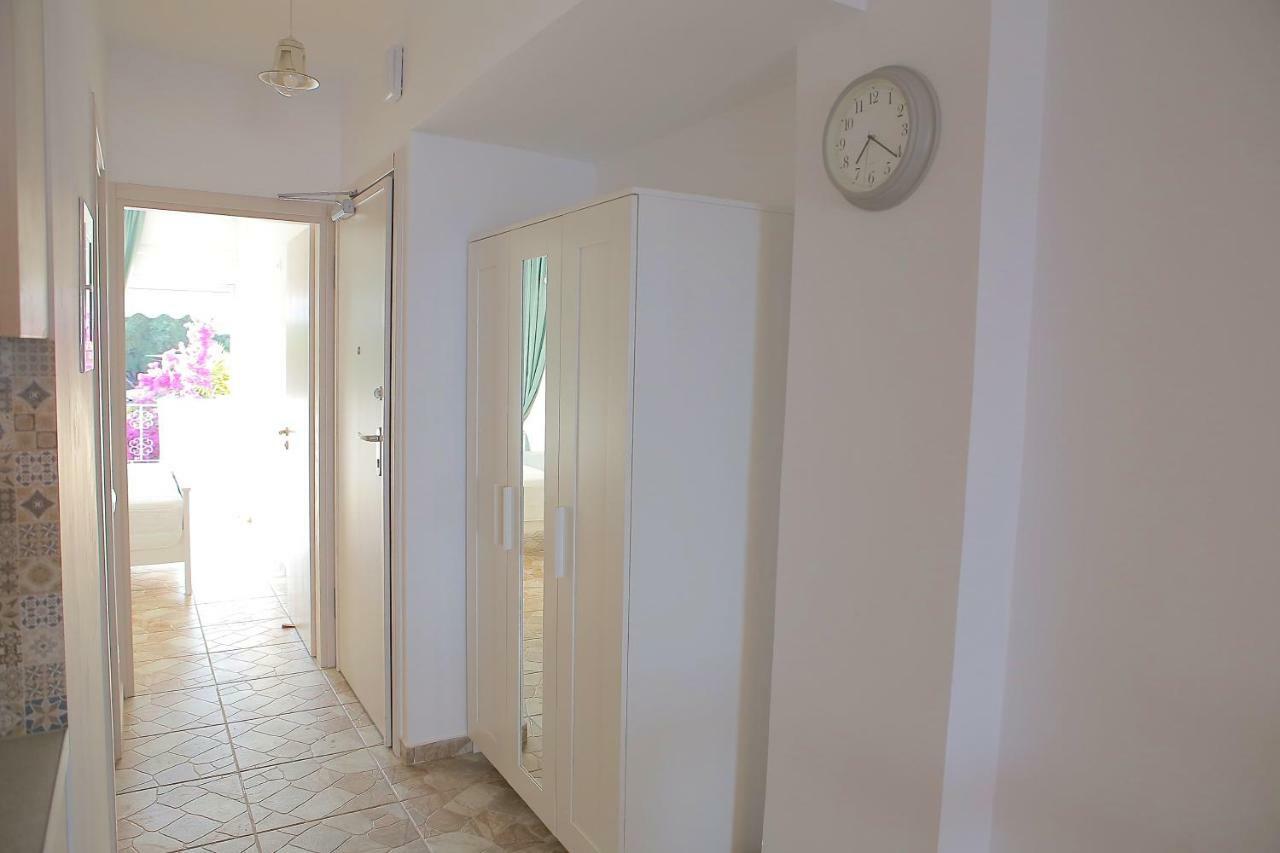Mediterranean Sandy Beach Apartment Tolón Exteriör bild
